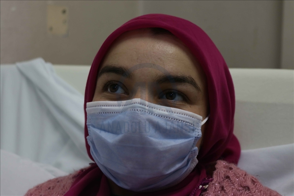 في ظاهرة نادرة.. إمرأة تركية برحمين تنجب توأما