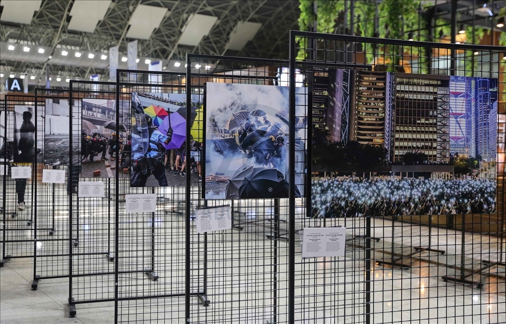 معرض للصور الفائزة بـ "جوائز إسطنبول" في مطار صبيحة