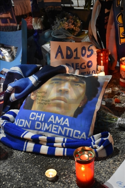 Naples pays tribute to soccer legend Maradona
