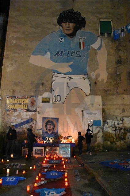 Naples pays tribute to soccer legend Maradona