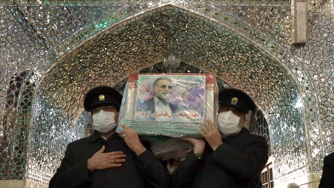 İranlı bilim adamı Fahrizade'ye İmam Rıza Türbesi'nde tören düzenlendi
