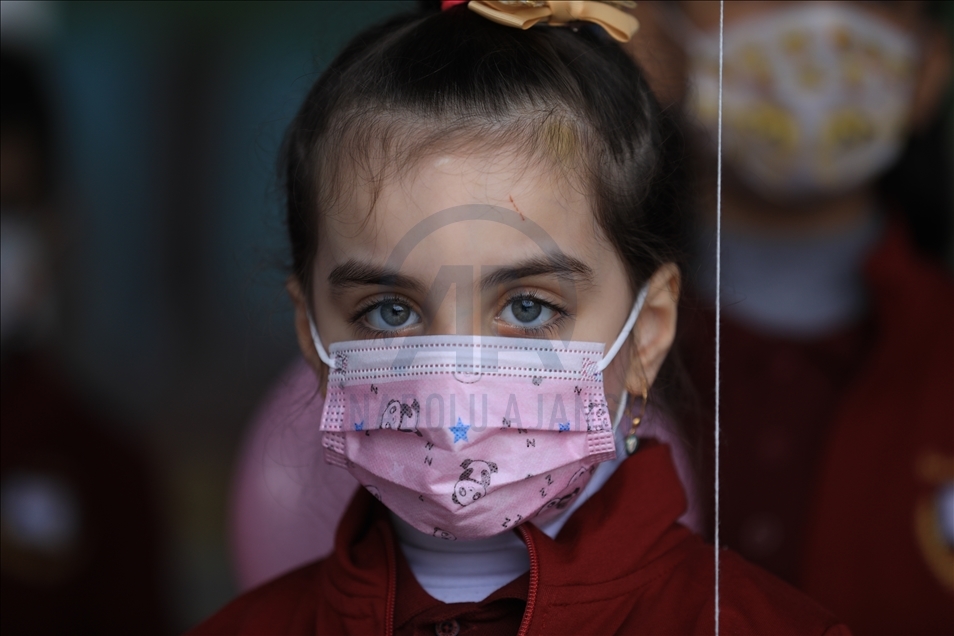 Irak’ta, Kovid-19 gölgesinde ilk ders zili çaldı