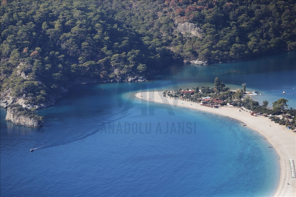 Muğla'nın turistik ilçelerinde sahillerde güneşli hava yoğunluğu