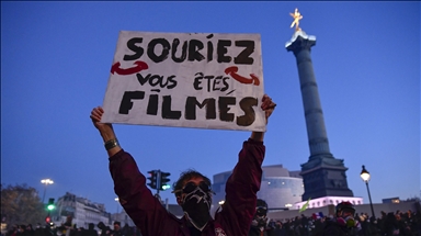Protestat kundër brutalitetit të policisë kthehen në dhunë në Paris