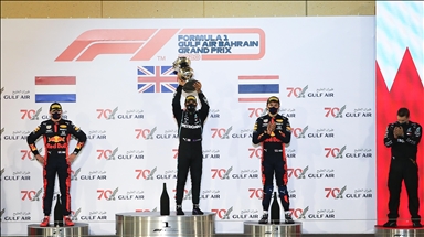 Formula 1'de olaylı Bahreyn Grand Prix'sini Hamilton kazandı