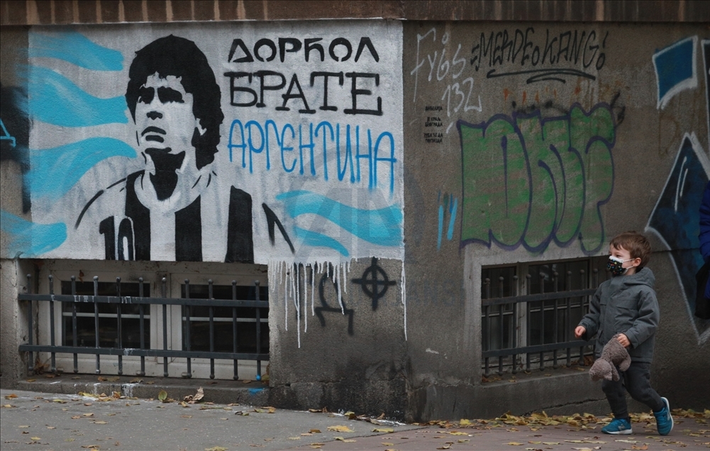 A mural dedicated to one of the best football players of all time, Diego Armando Maradona, with the inscription "El grande Maradona" was unveiled in the center of Belgrade