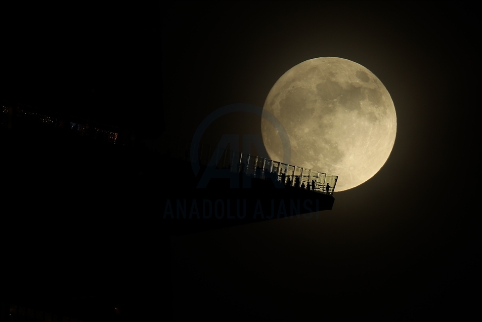 Full moon over New York City  