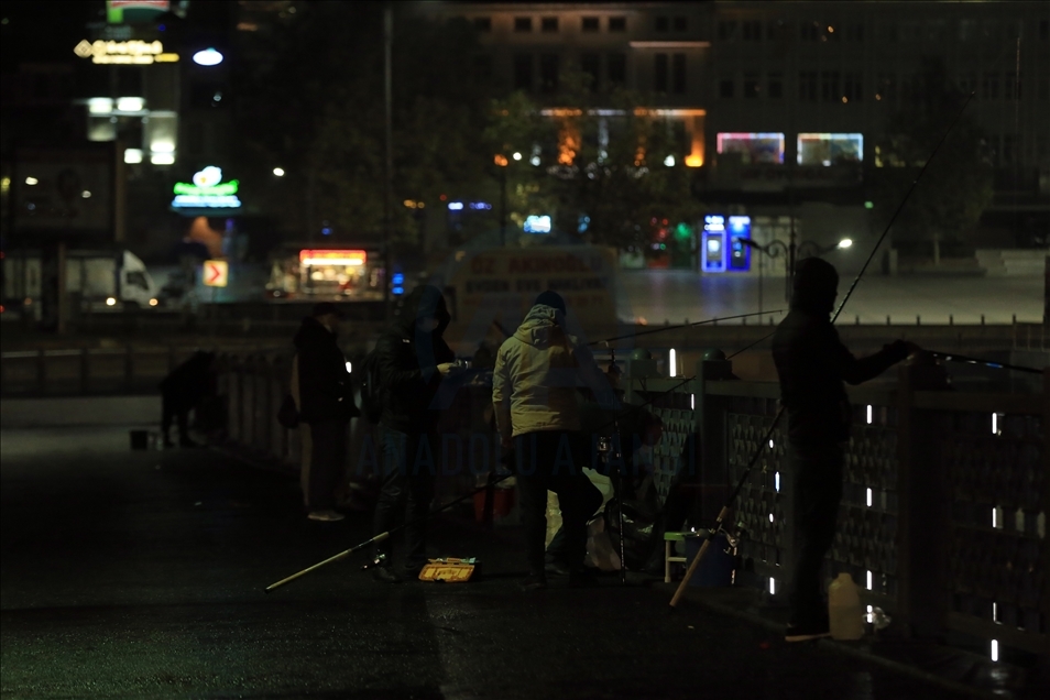 İstanbul'da sokağa çıkma kısıtlamasının ardından hayat normale döndü