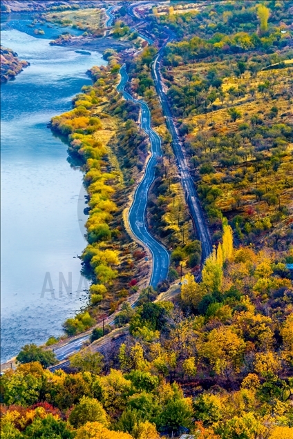 Pemandangan di Elazig, Turki saat musim gugur