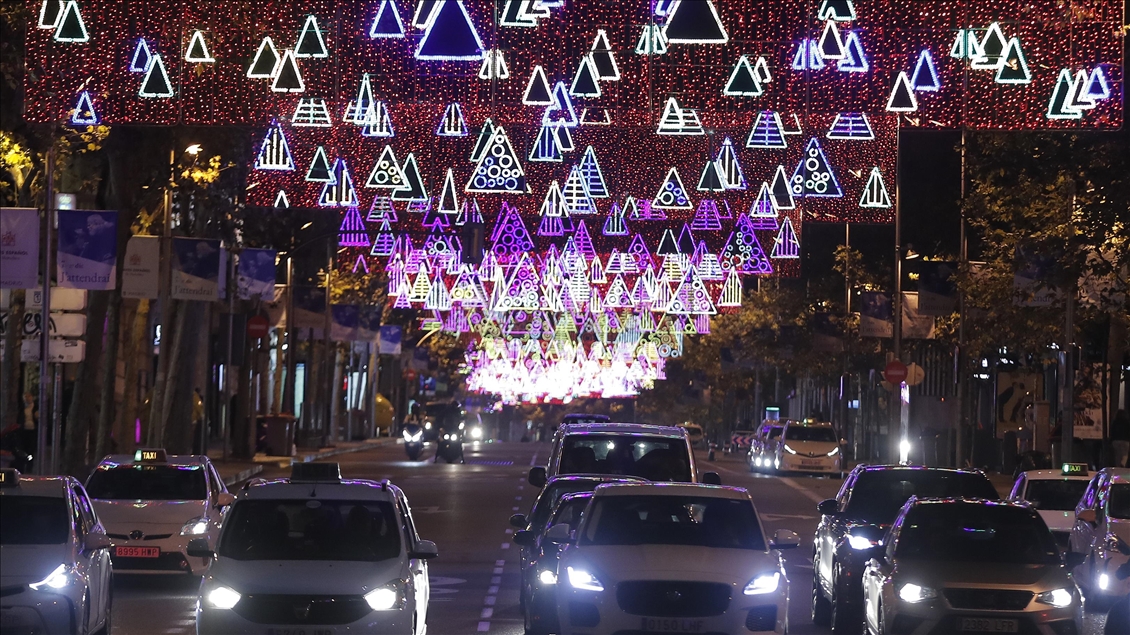 Madrid streets decorated for Christmas