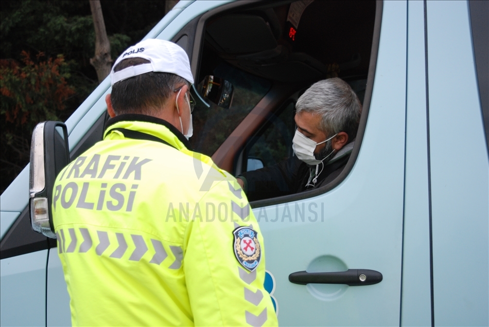 İstanbul'da toplu taşıma araçlarında Kovid-19 denetimi