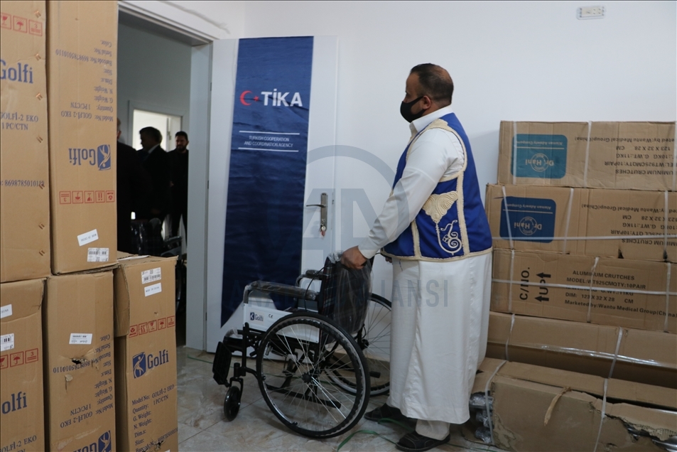 تیکای ترکیه 150 ویلچر به شهروندان معلول لیبی اهدا کرد