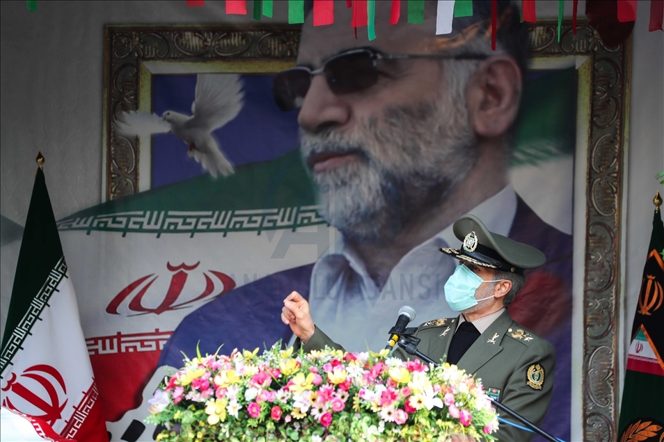 Pemakaman ilmuan nuklir Iran Mohsen Fakhrizadeh Mahabadi