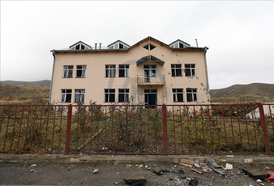 Поселек Суговушан, освобожденный от армянской оккупации спустя 26 лет, возвращается к нормальной жизни