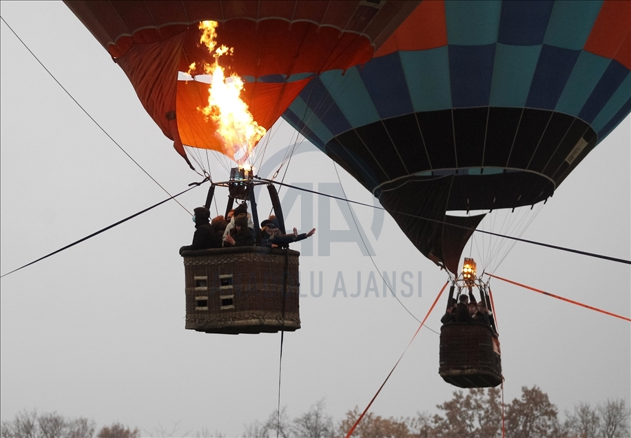 Festival balon udara "Mongolfieria" di Kiev