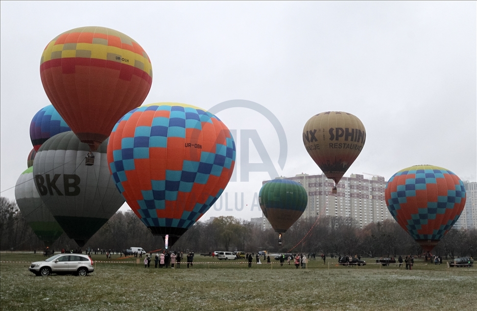 Festival balon udara "Mongolfieria" di Kiev