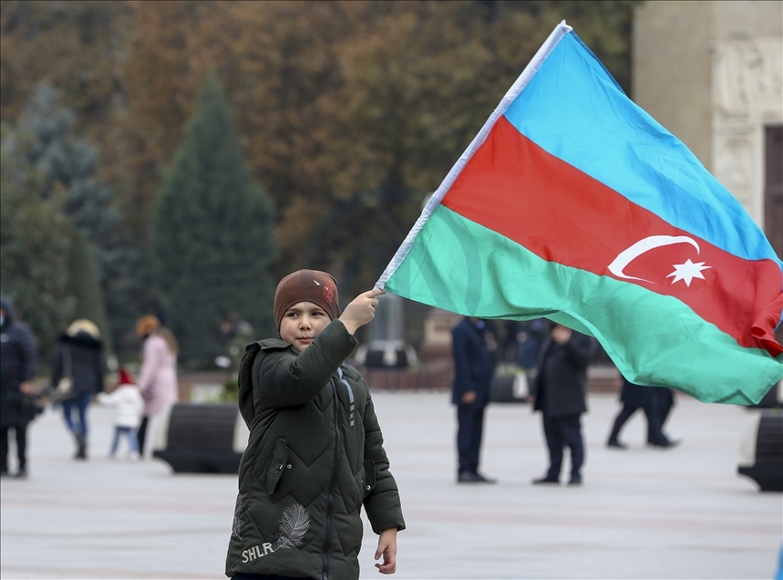 Azerbaycan'da şehitler anıldı