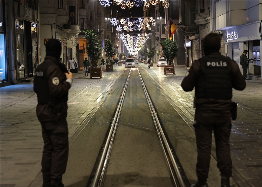 İstanbul'da sokağa çıkma kısıtlaması başladı