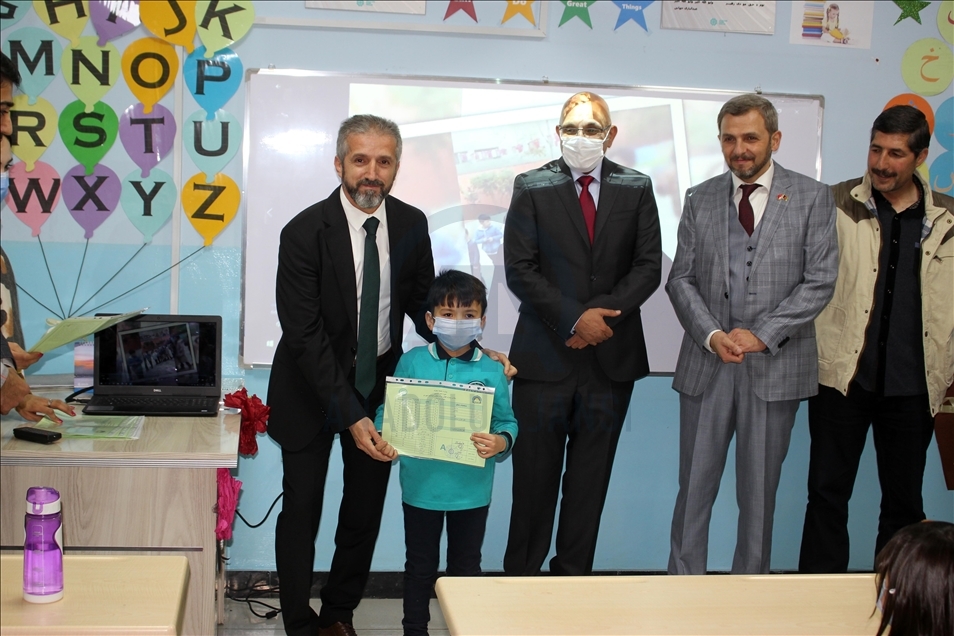 مدرسه ساخته‌شده از سوی بنیاد معارف ترکیه در کابل افتتاح شد 