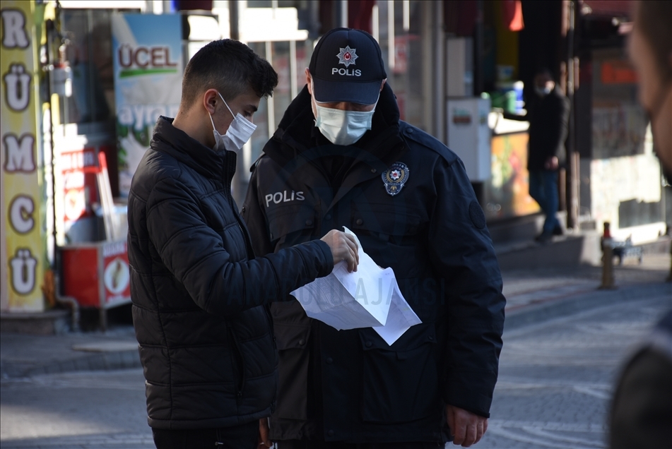 Batı Karadeniz'de sokağa çıkma kısıtlamasının başlamasıyla sokaklar boş kaldı