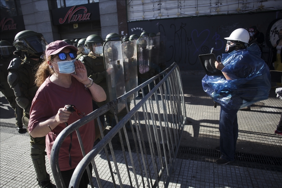 Şili'de hükümet karşıtı protestolar devam ediyor