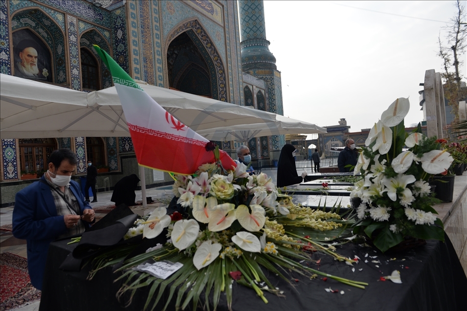 İranlı nükleer bilimci Fahrizade'nin mezarı