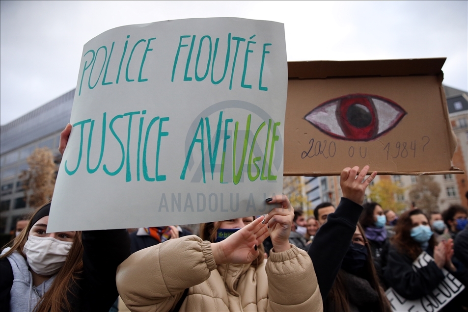 Brüksel'de ırkçılık ve polis şiddeti protesto edildi 