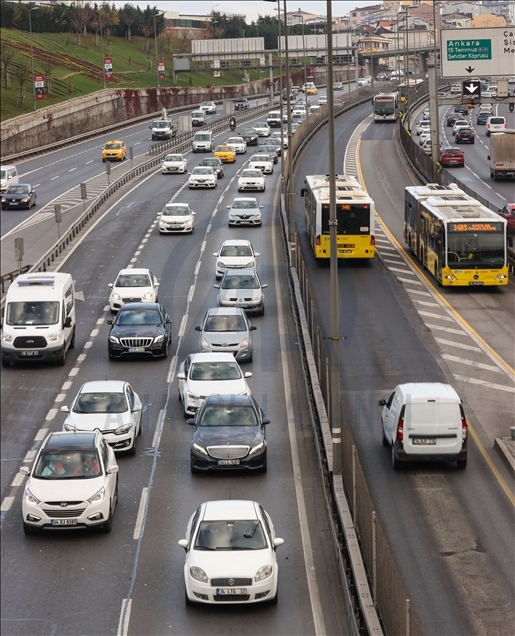 Traffic jam after weekend coronavirus curfew ends in Istanbul