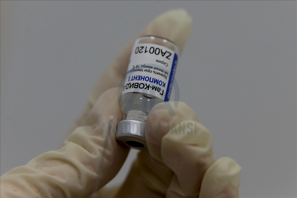 AA ndjek procesin e vaksinimit masiv kundër COVID-19 në Rusi