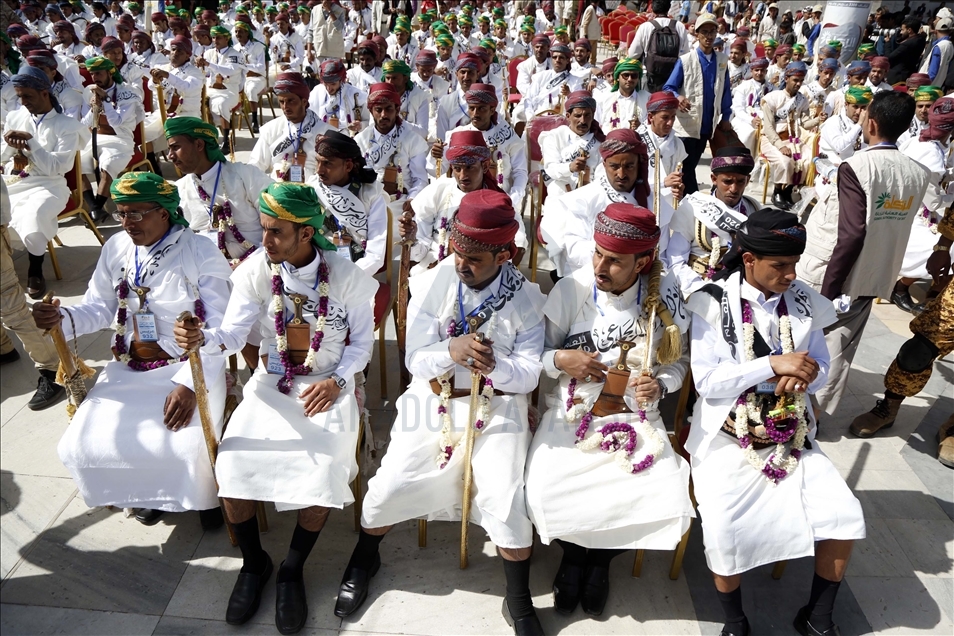 Yemen'de 1500 çift dünya evine girdi