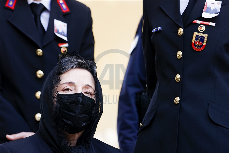 Şehit jandarma yüzbaşı Yasin Kurt, son yolculuğuna uğurlandı