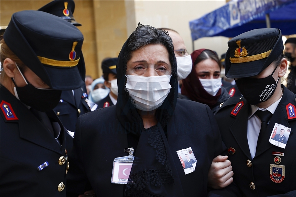 Şehit jandarma yüzbaşı Yasin Kurt, son yolculuğuna uğurlandı