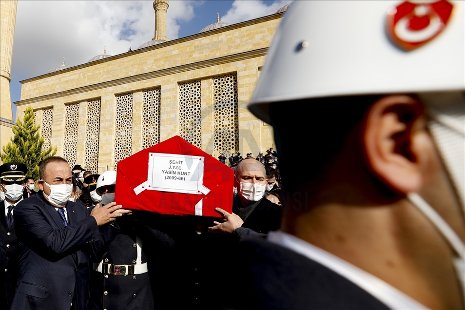 Şehit jandarma yüzbaşı Yasin Kurt, son yolculuğuna uğurlandı