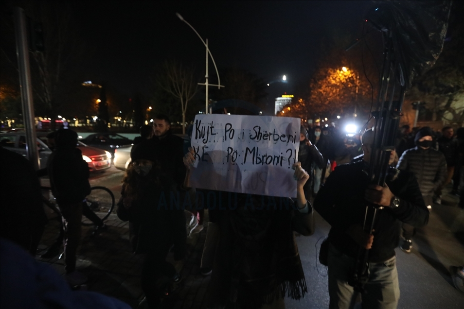 Shqipëri, dita e pestë e protestave për vdekjen e të riut (2)