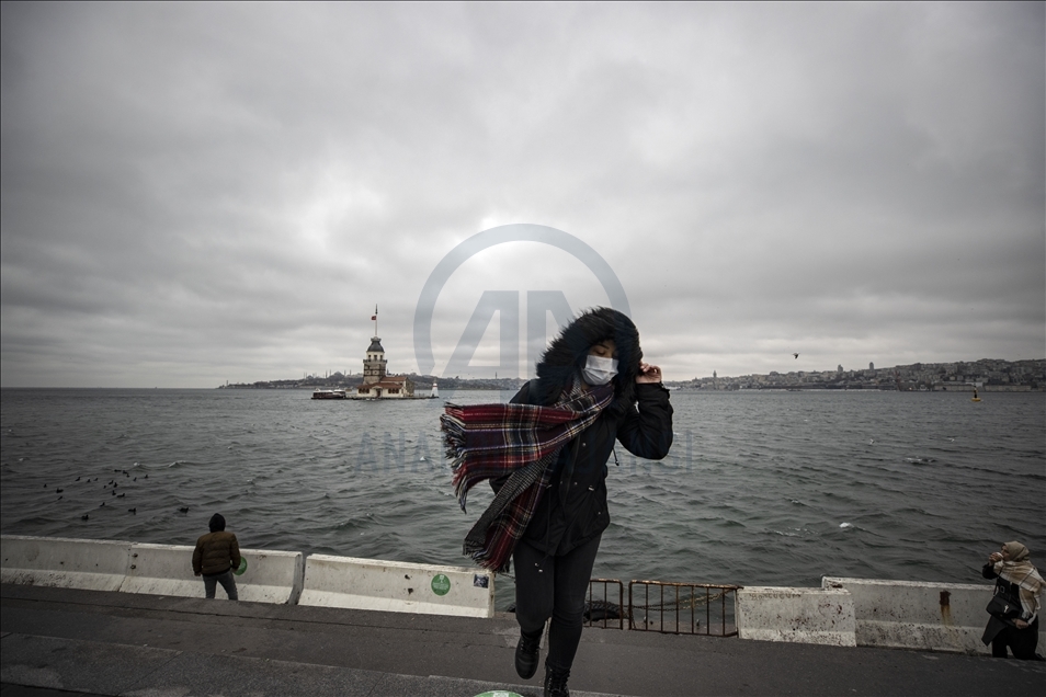 İstanbul'da soğuk ve yağışlı hava