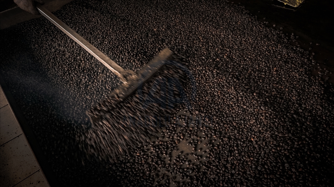 Malaysian coffee factory and 6 decades of traditional roasting
