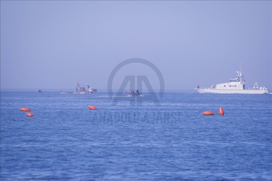 Helikopter militer Aljazair jatuh ke laut