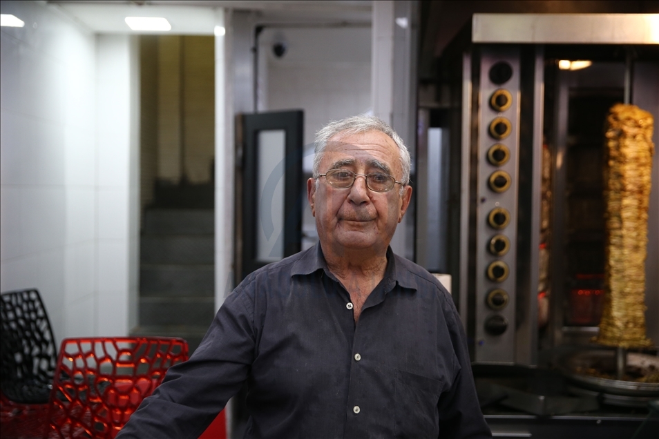 İsrail'e göç eden Şanlıurfalı Yahudiler çiğ köfte ve türküden vazgeçmiyor