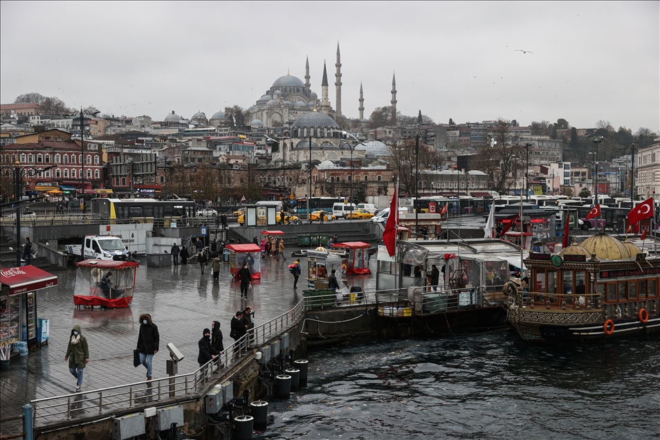 İstanbul'da soğuk ve yağışlı hava