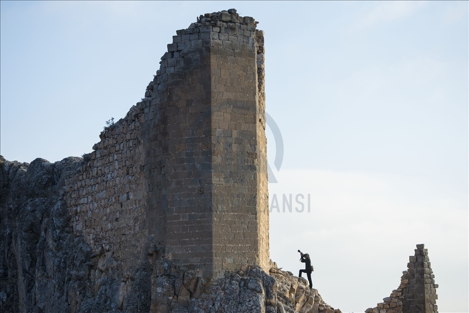 Tarihi Sağman Kalesi fotoğraf tutkunlarının gözdesi oldu