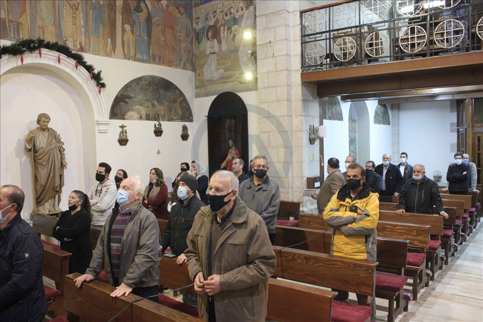 كورونا تسرق فرحة عيد الميلاد بالأردن