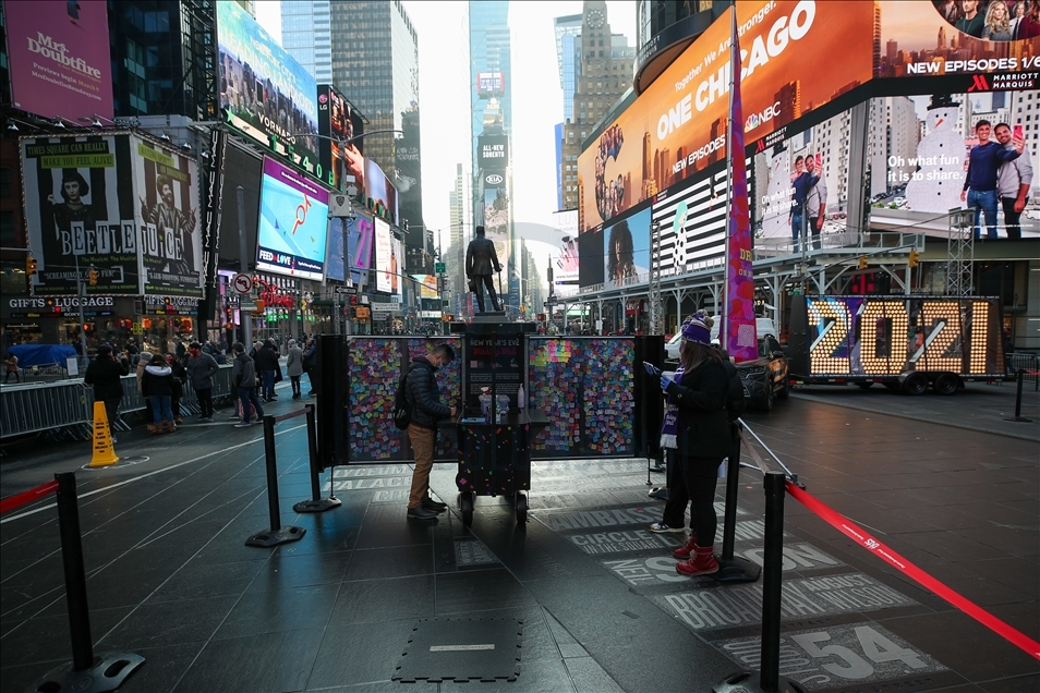 Persiapan tahun baru 2021 di Times Square New York