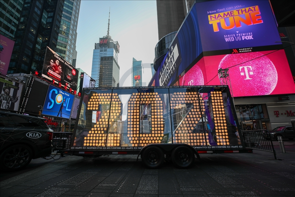 Persiapan tahun baru 2021 di Times Square New York