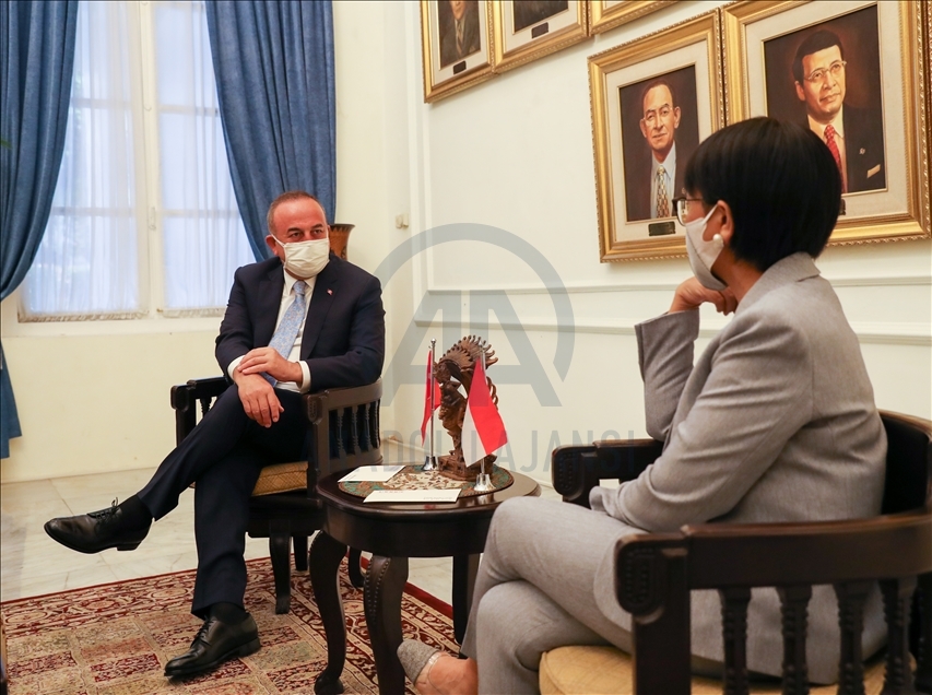 دیدار وزرای خارجه ترکیه و اندونزی در جاکارتا 