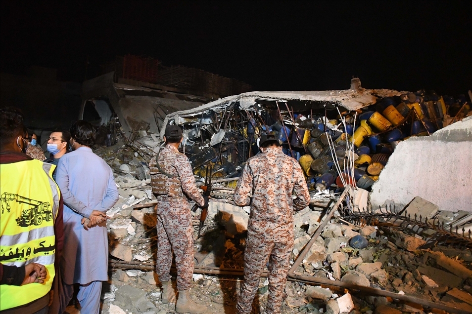8 tewas dalam ledakan boiler di Karachi