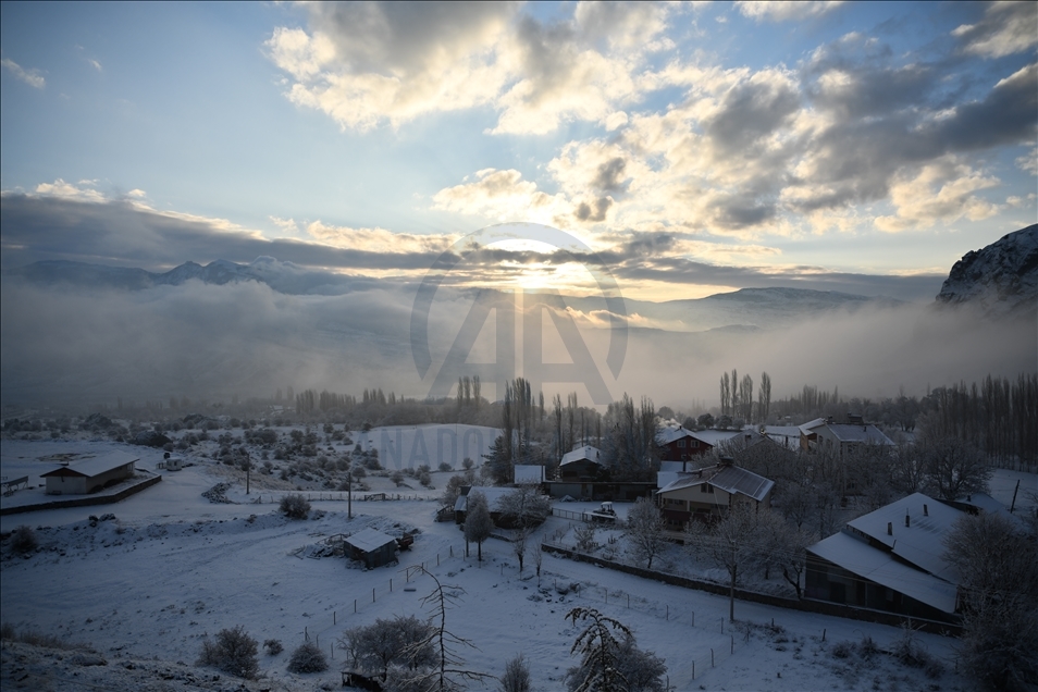 Doğu Karadeniz'de kar yağışı etkili oluyor