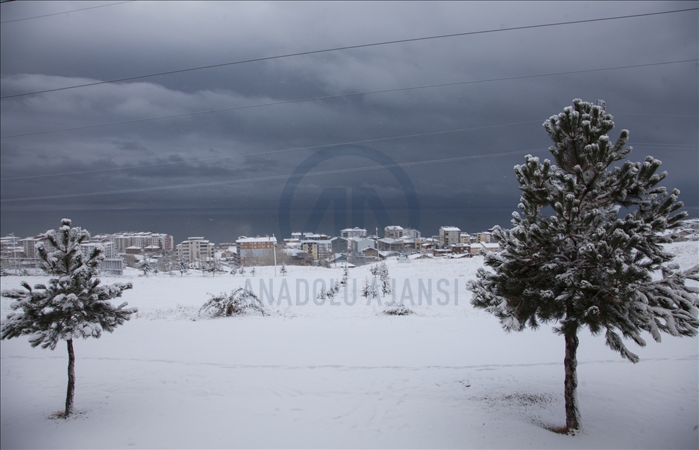 Doğu Anadolu'da 4 ilde 821 yerleşim birimine ulaşım sağlanamıyor