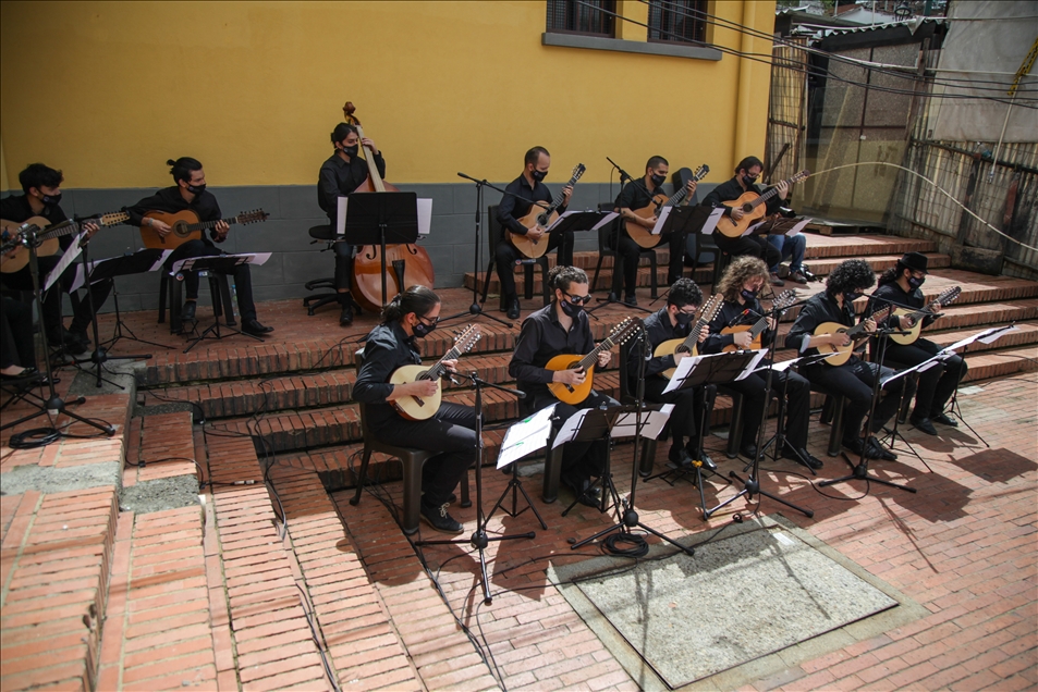 Bogota Filarmoni Orkestrası hayvanların korunması için konser verdi