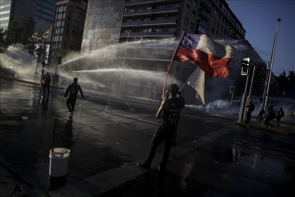 Şili'de hükümet karşıtı protestolar devam ediyor