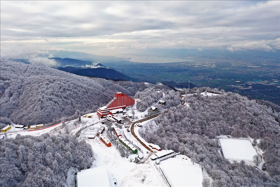 Kartepe beyaza büründü